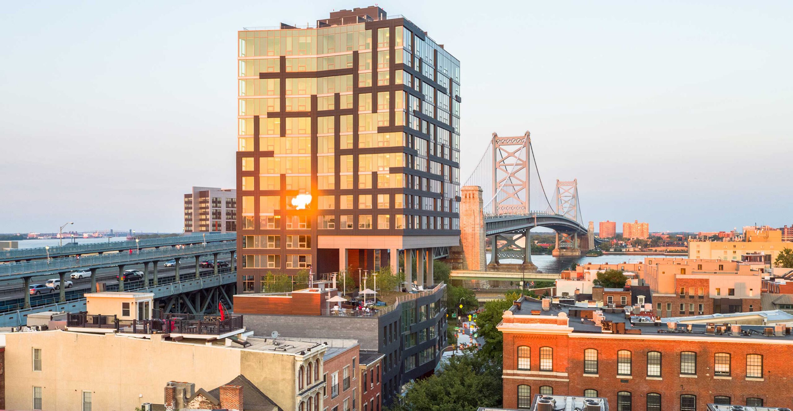 Bridge-on-Race-with-view-of-Benjamin-Franklin-Bridge-in-background-scaled.jpg